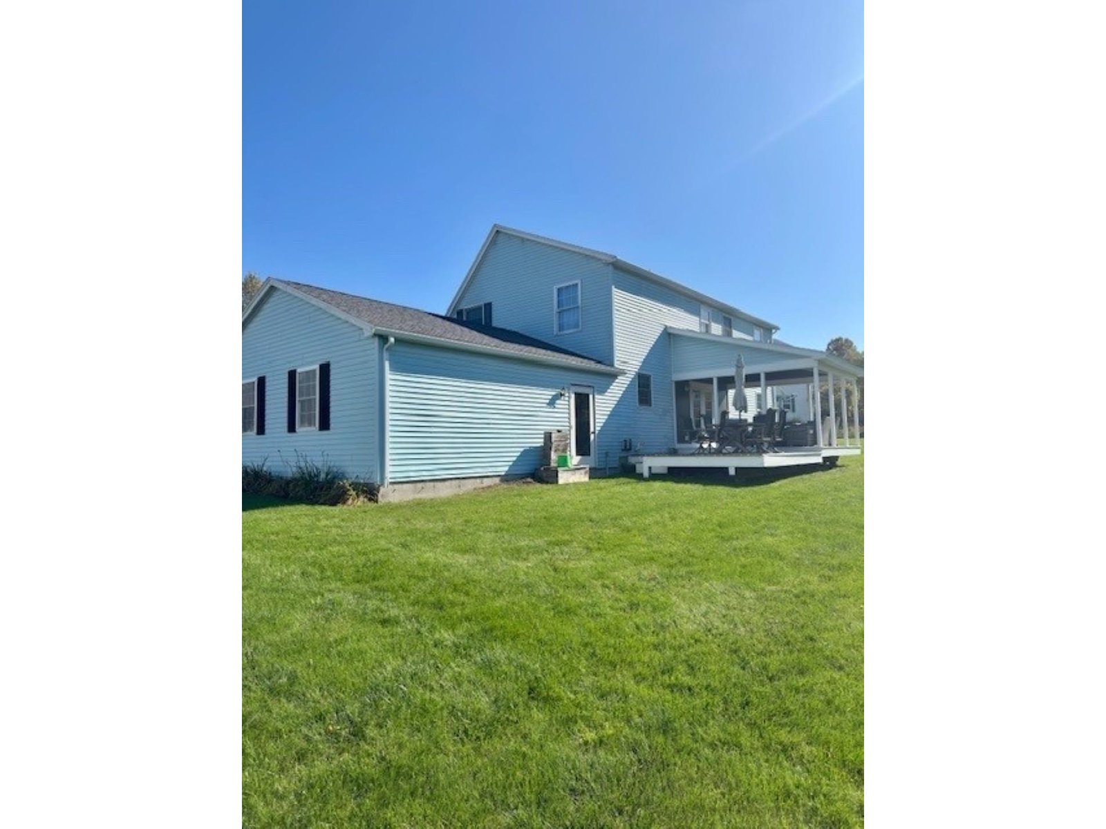 8 Crosby Court