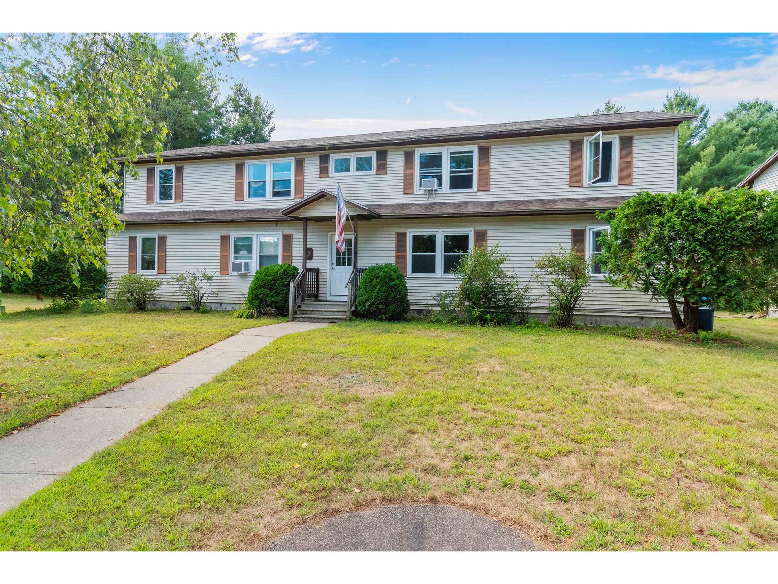 8 Evergreen Drive, Unit 102