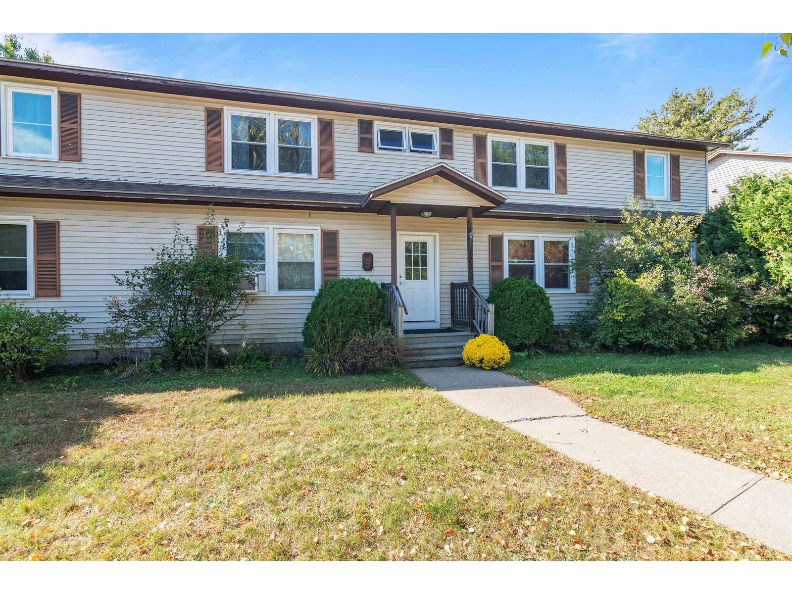 8 Evergreen Drive, Unit 201