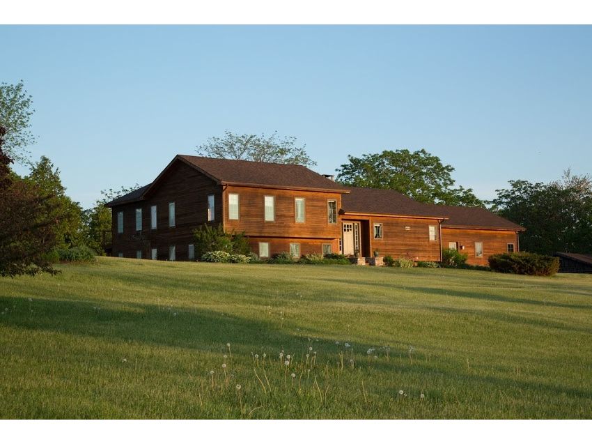 8 Hall Road