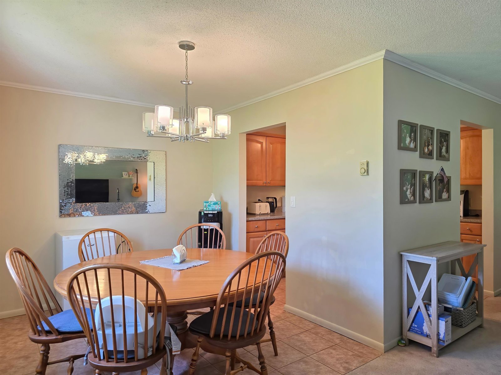 8 Hawthorne Circle
