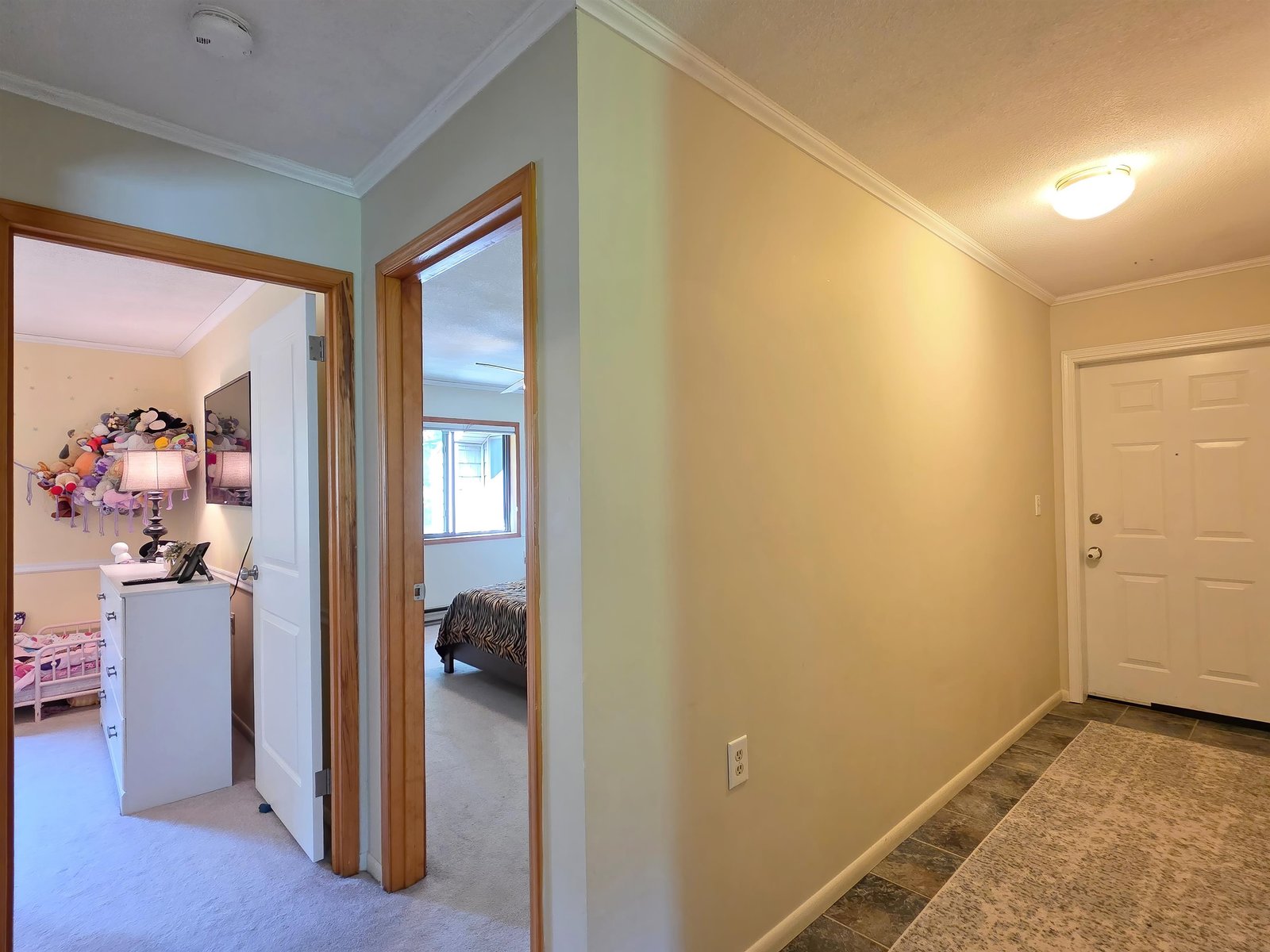 8 Hawthorne Circle