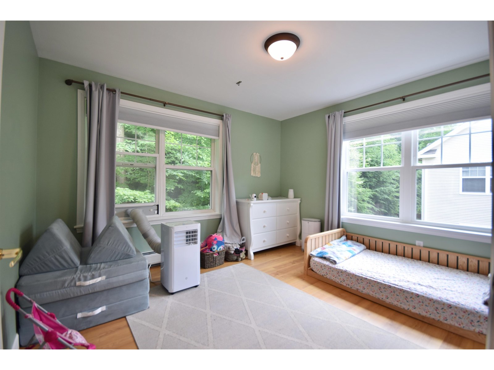 8 Irene Avenue
