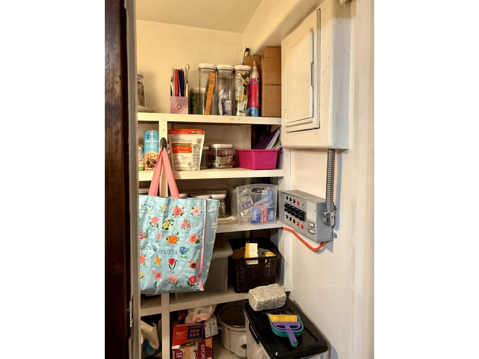 8 Kilburn Lane
