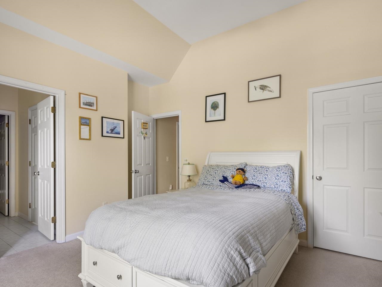 Adjacent to Jack & Jill Bath