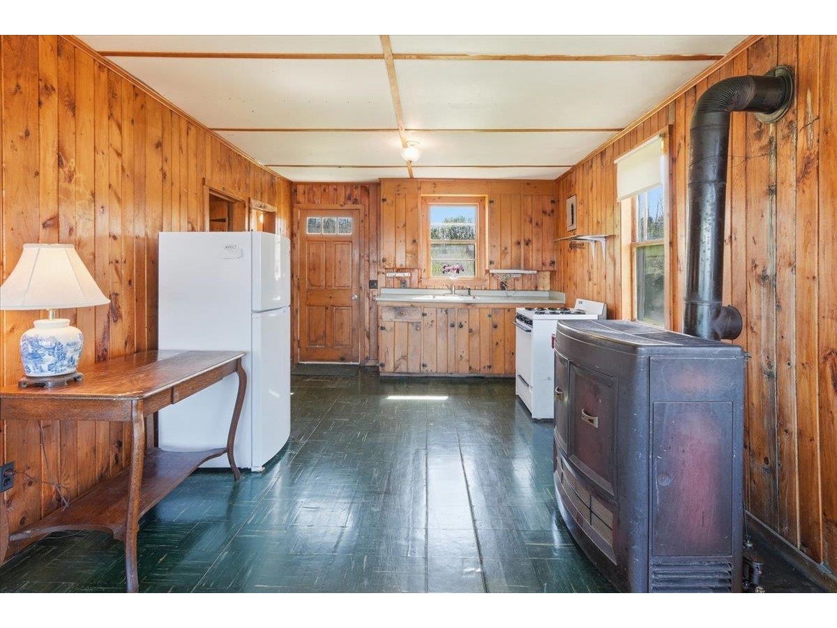 8 Maquam Shore Road