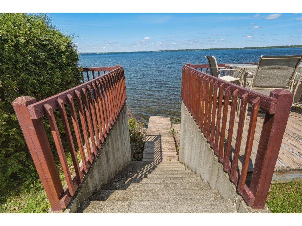 8 Maquam Shore Road