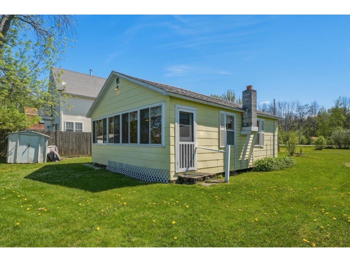 8 Maquam Shore Road