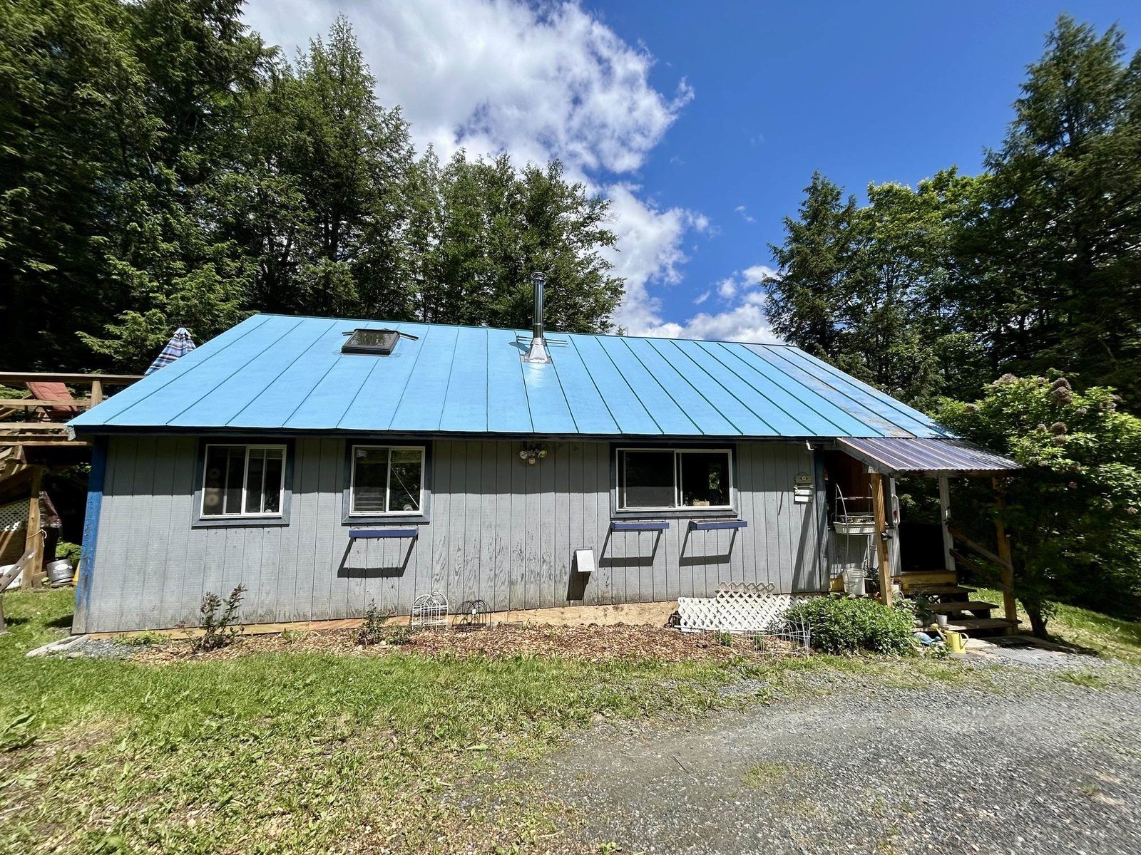8 Mary White Road