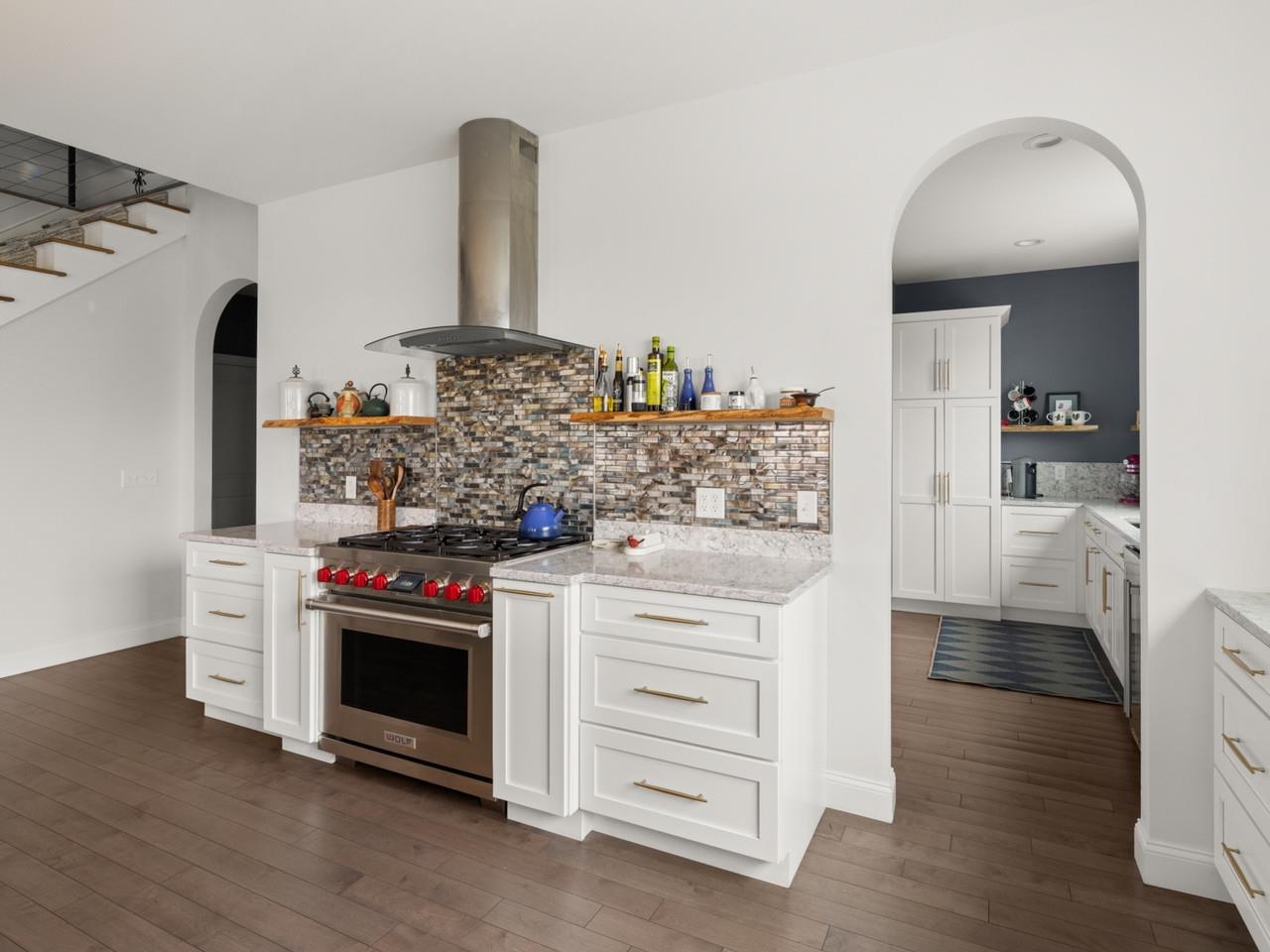 Wolfe range with hood
