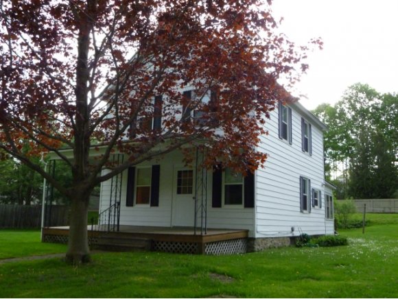8 School ST