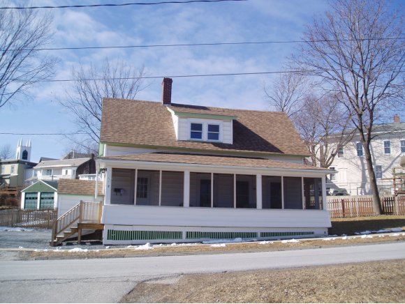 8 School ST