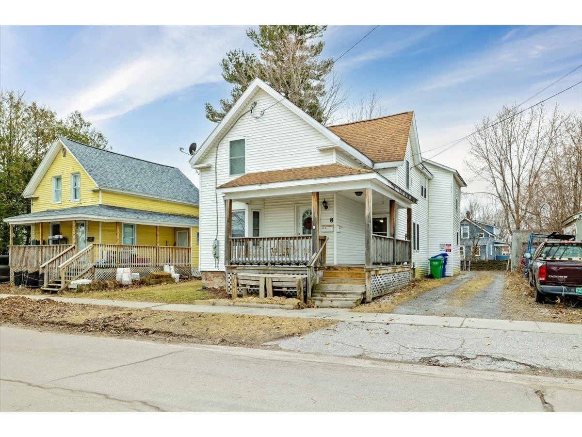 8 South Elm Street