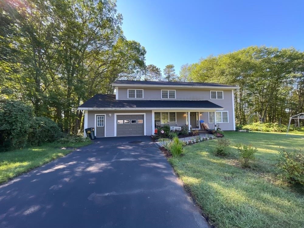 8 Valleyview Drive