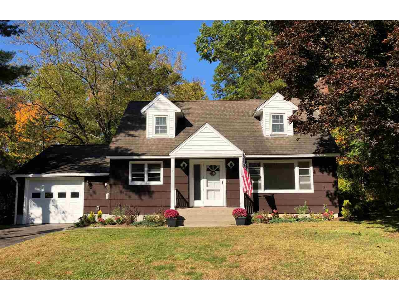 8 Warner Avenue