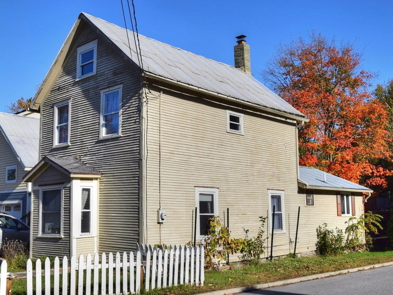 8 Waverly Street