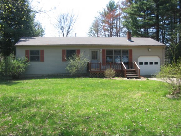 8 Woodcrest Cir