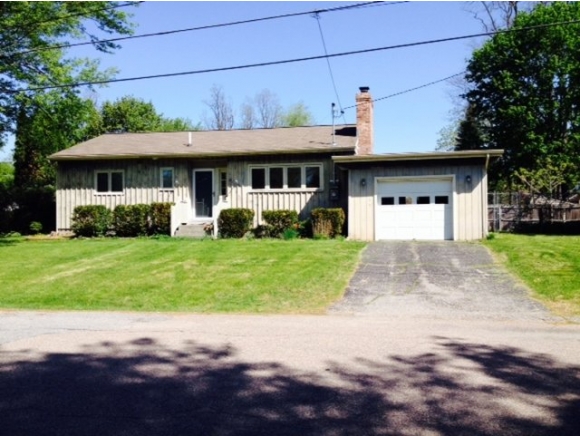 8 Woodcrest Drive