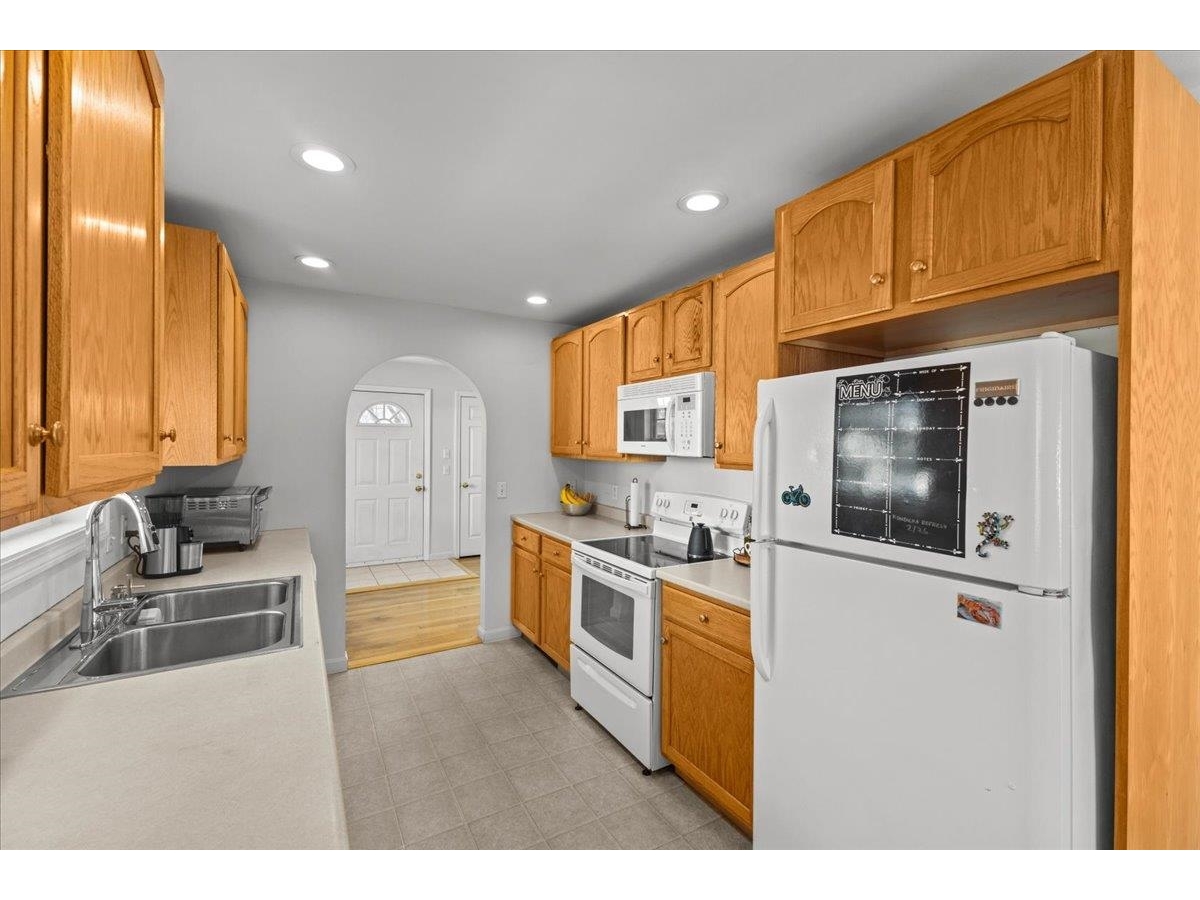 80 Cross Parkway