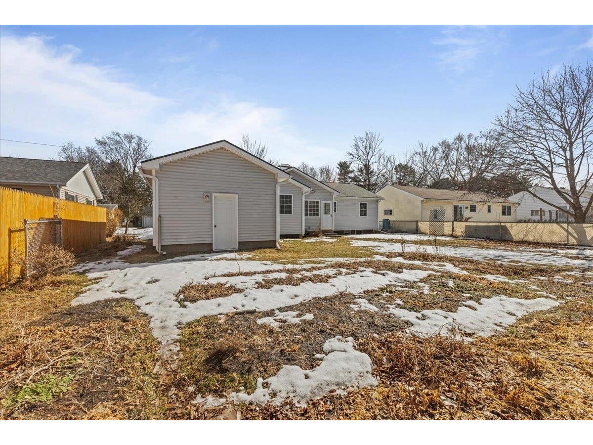 80 Cross Parkway