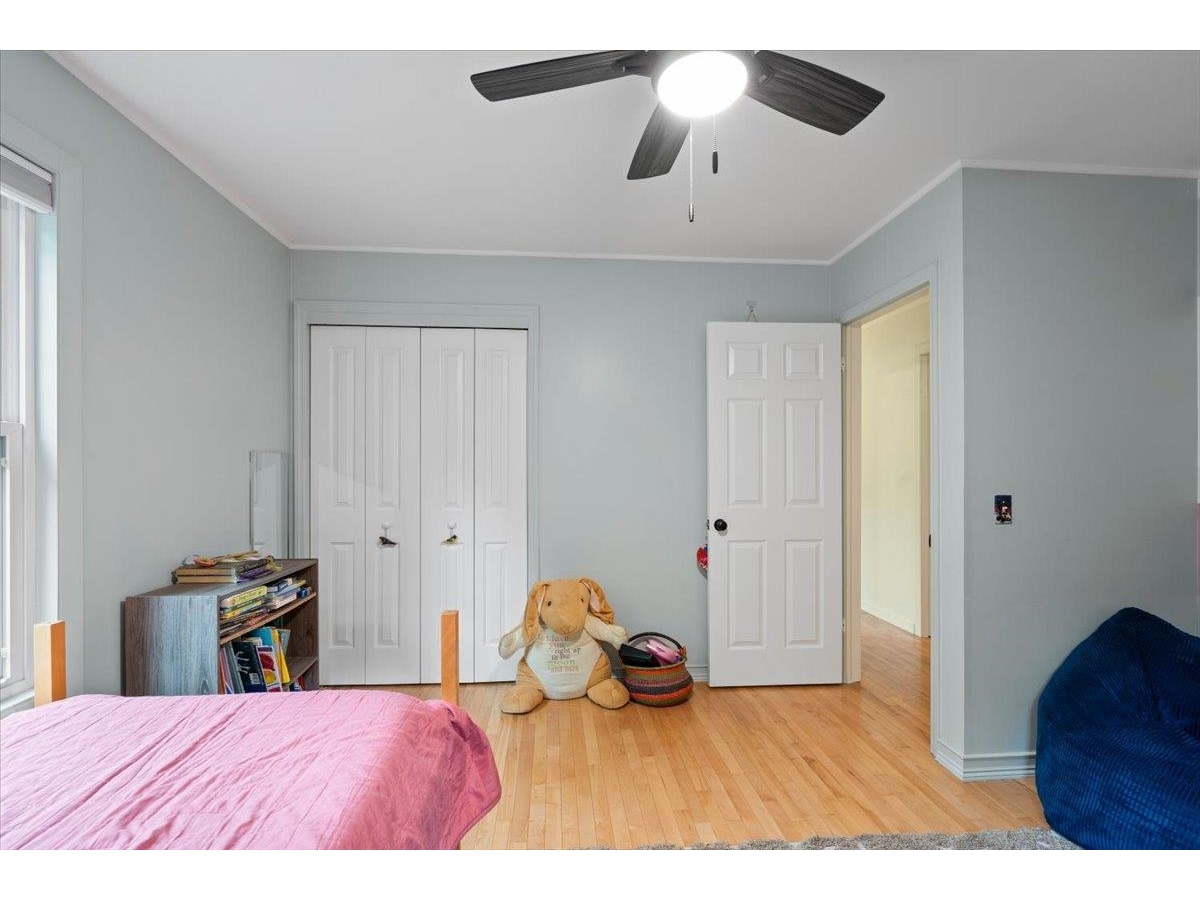 80 Phoenix Circle
