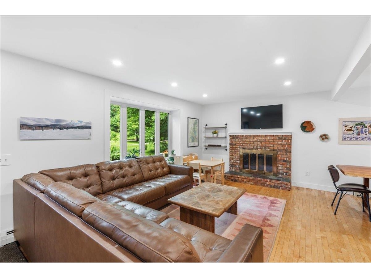 80 Phoenix Circle