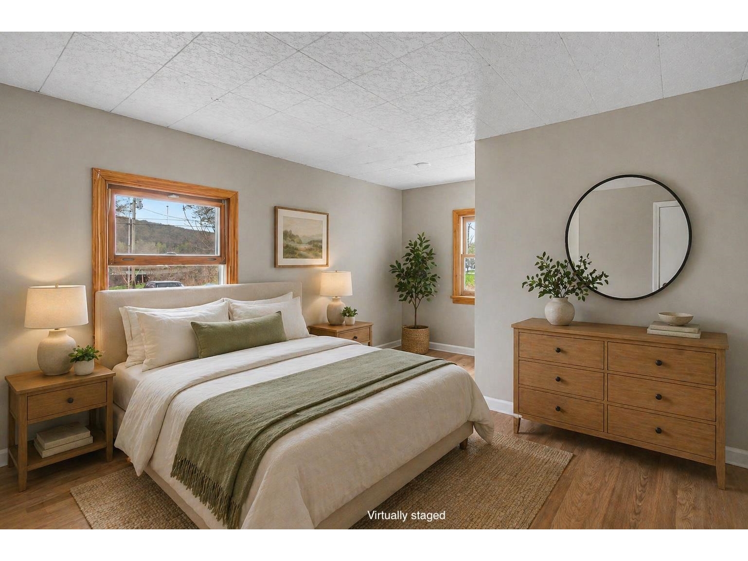 Main Level Bedroom 2 (Virtually Staged)