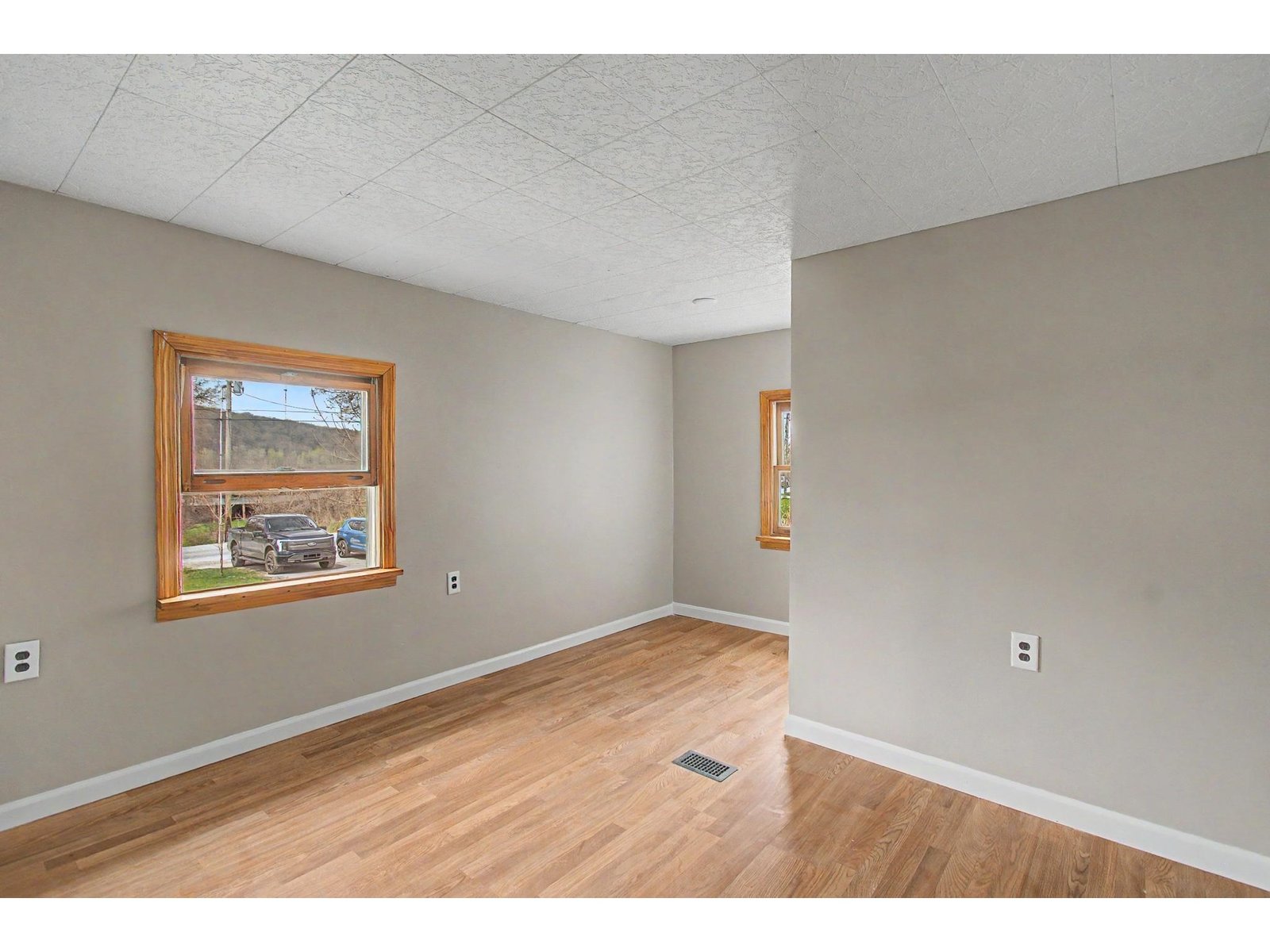 Main Level Bedroom 2