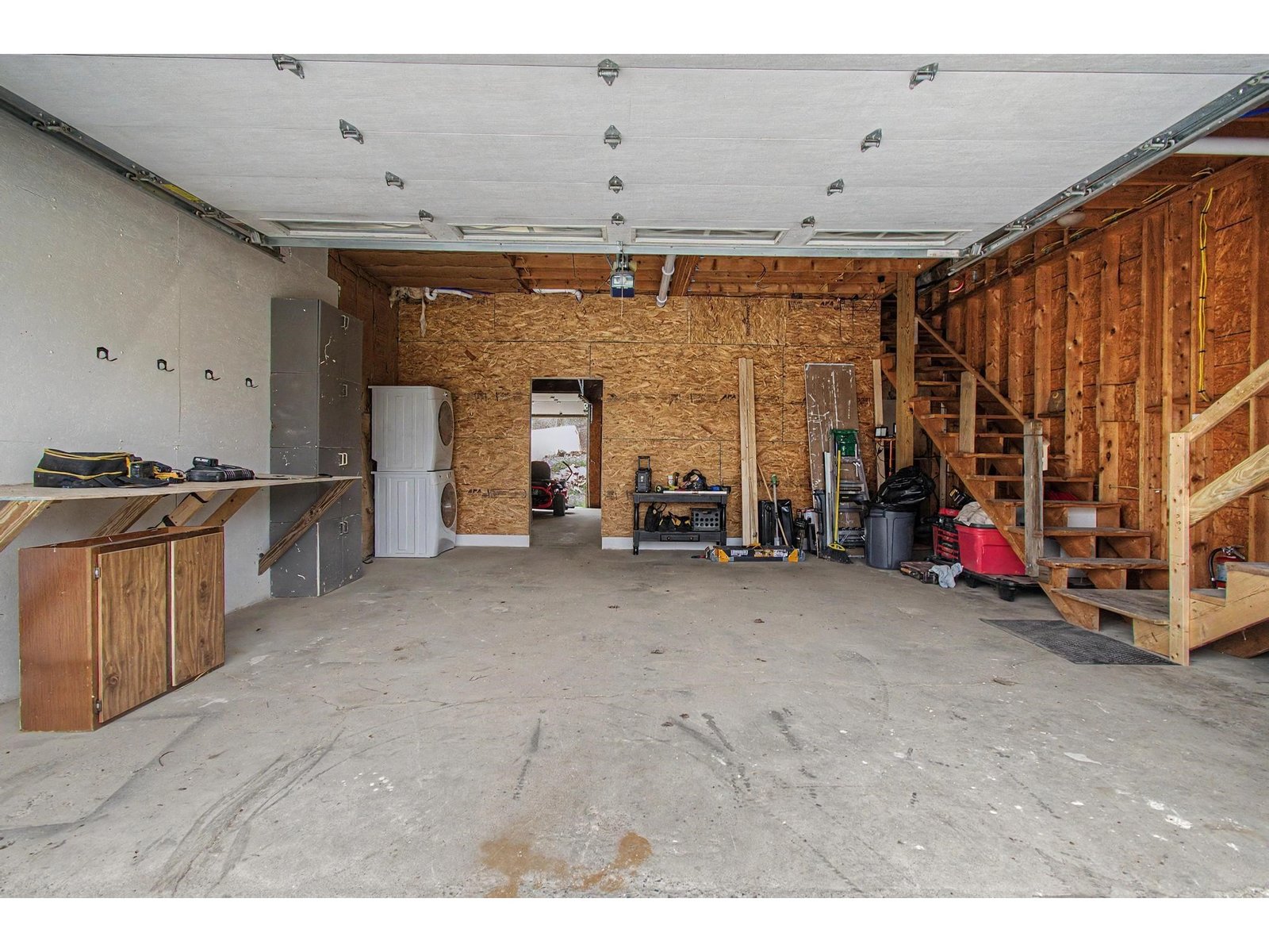 Garage (Front)