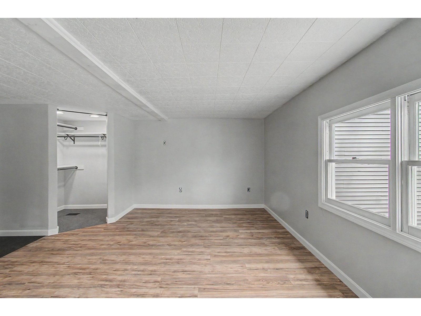 Main Level Bedroom 1
