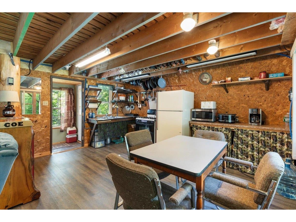 801 Deep Gibou Road