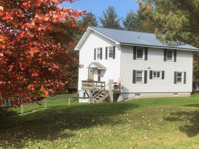806 Lower Road