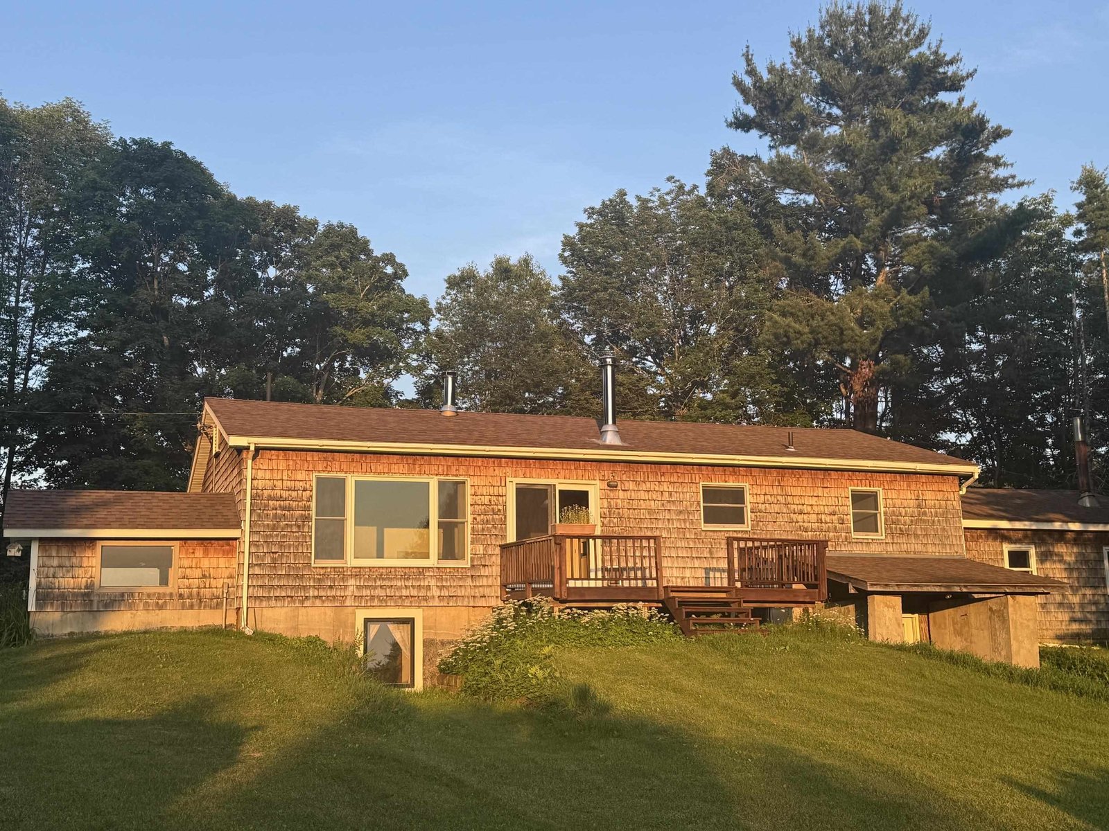 806 Maple Hill Road