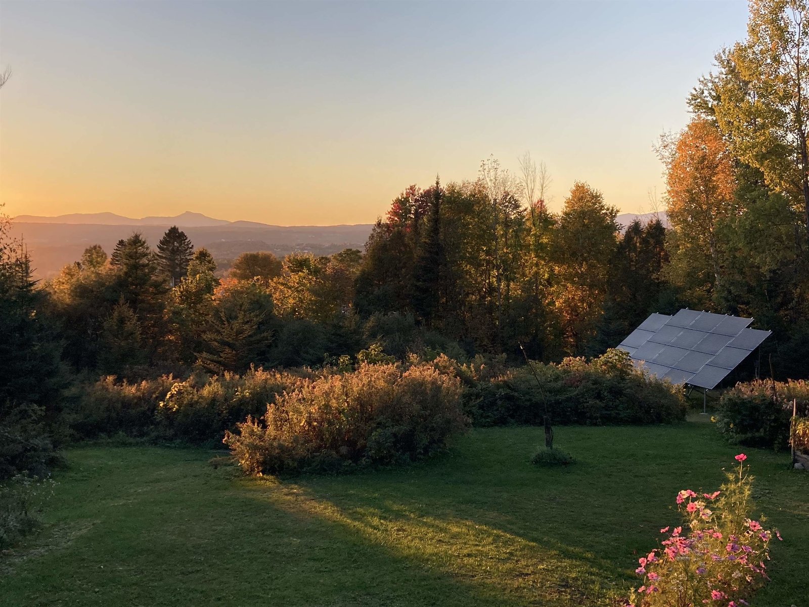 806 Maple Hill Road