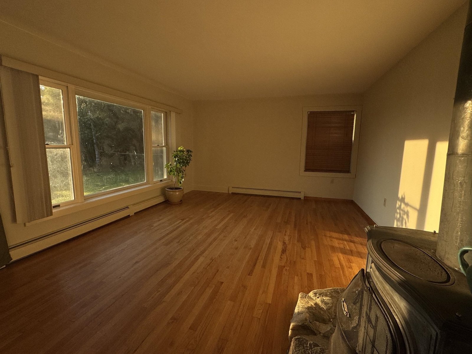 806 Maple Hill Road