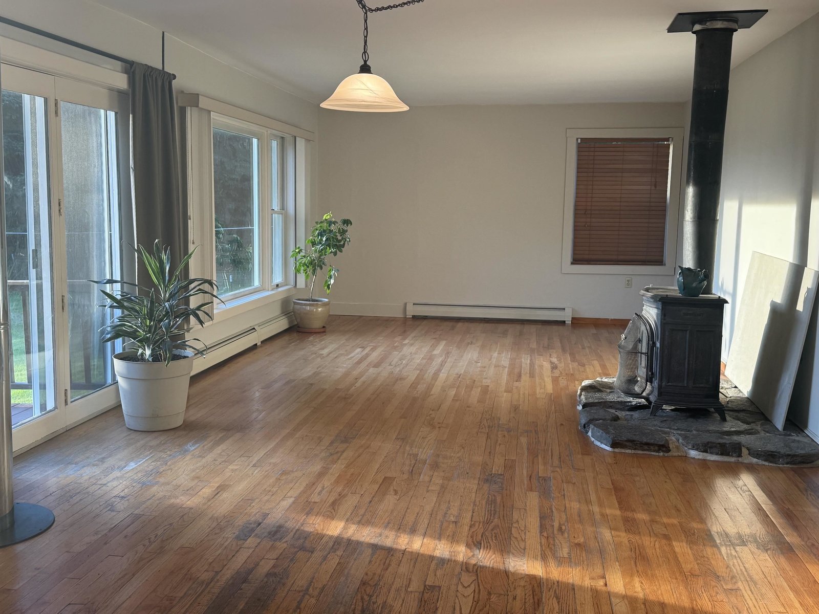 806 Maple Hill Road