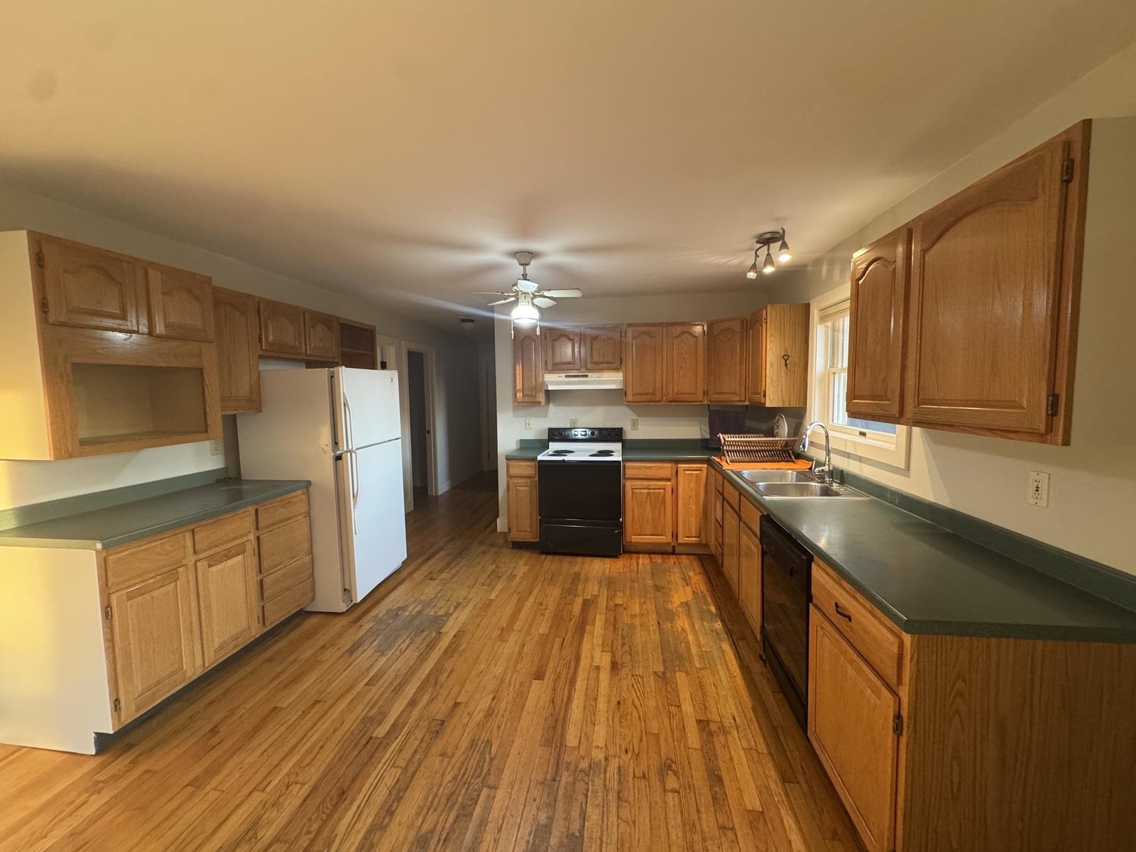 806 Maple Hill Road
