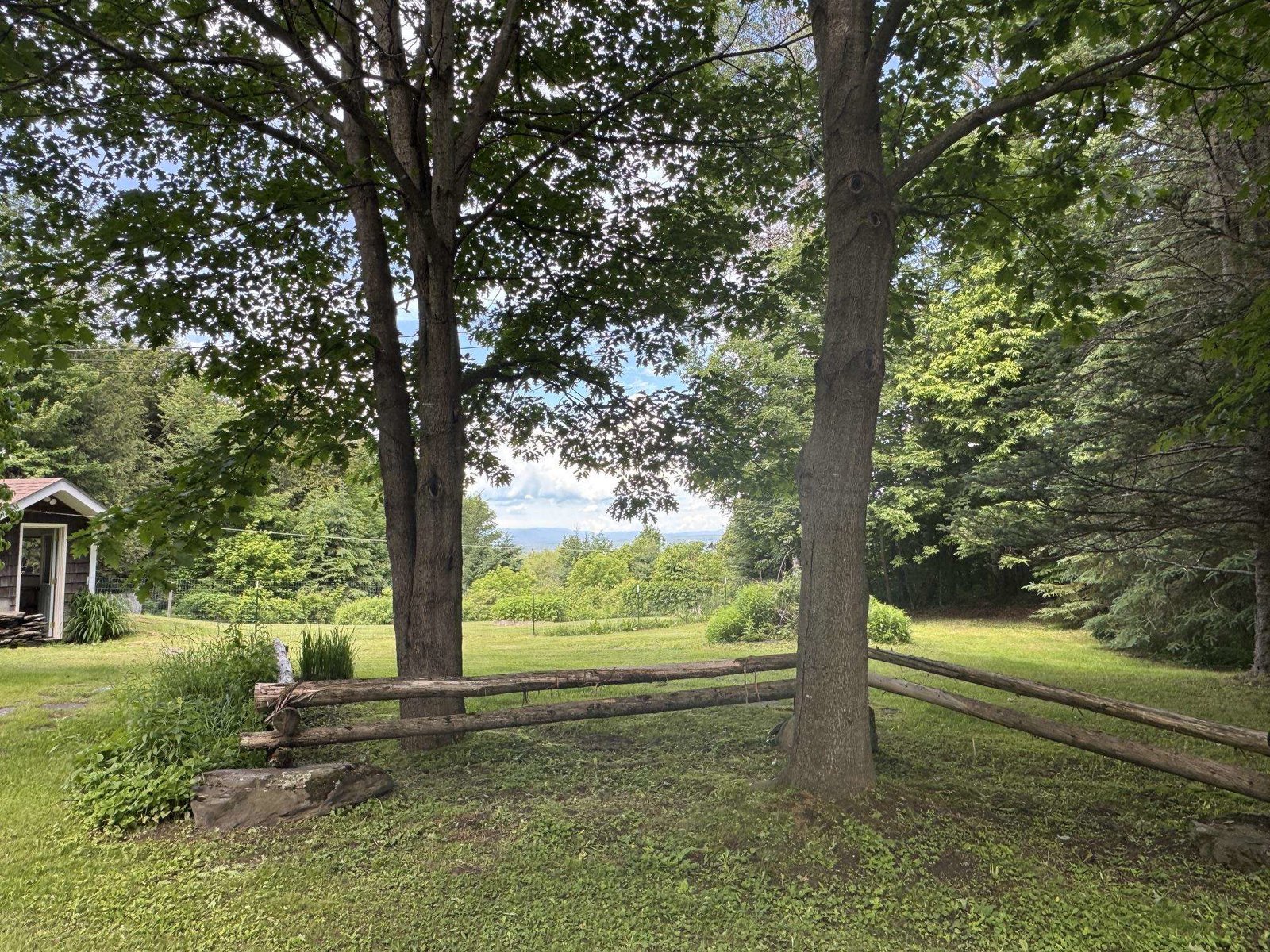 806 Maple Hill Road