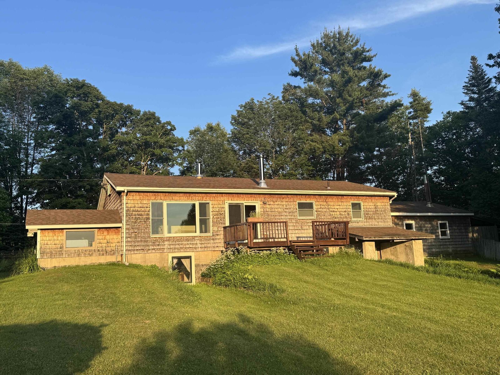 806 Maple Hill Road