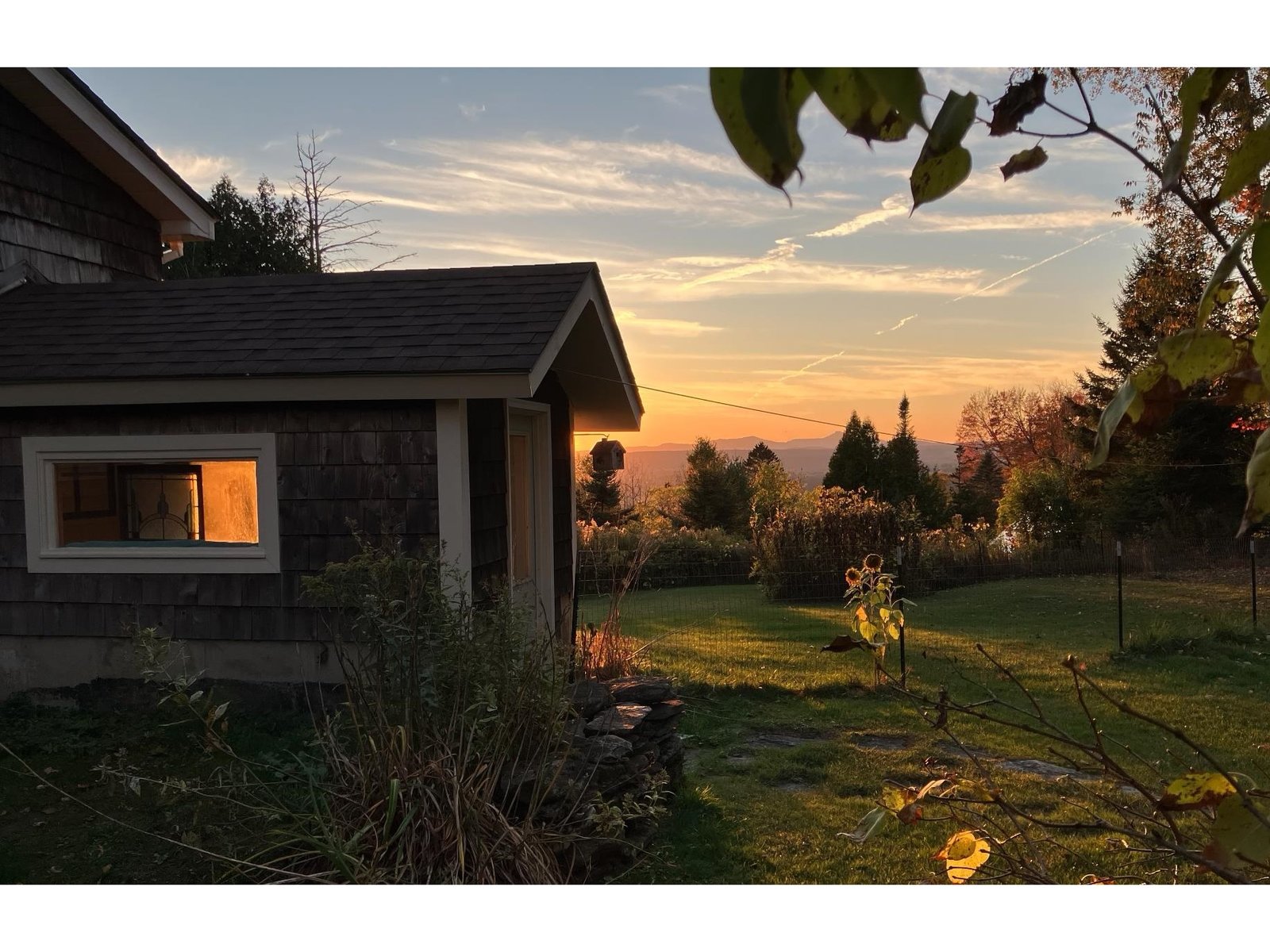 806 Maple Hill Road