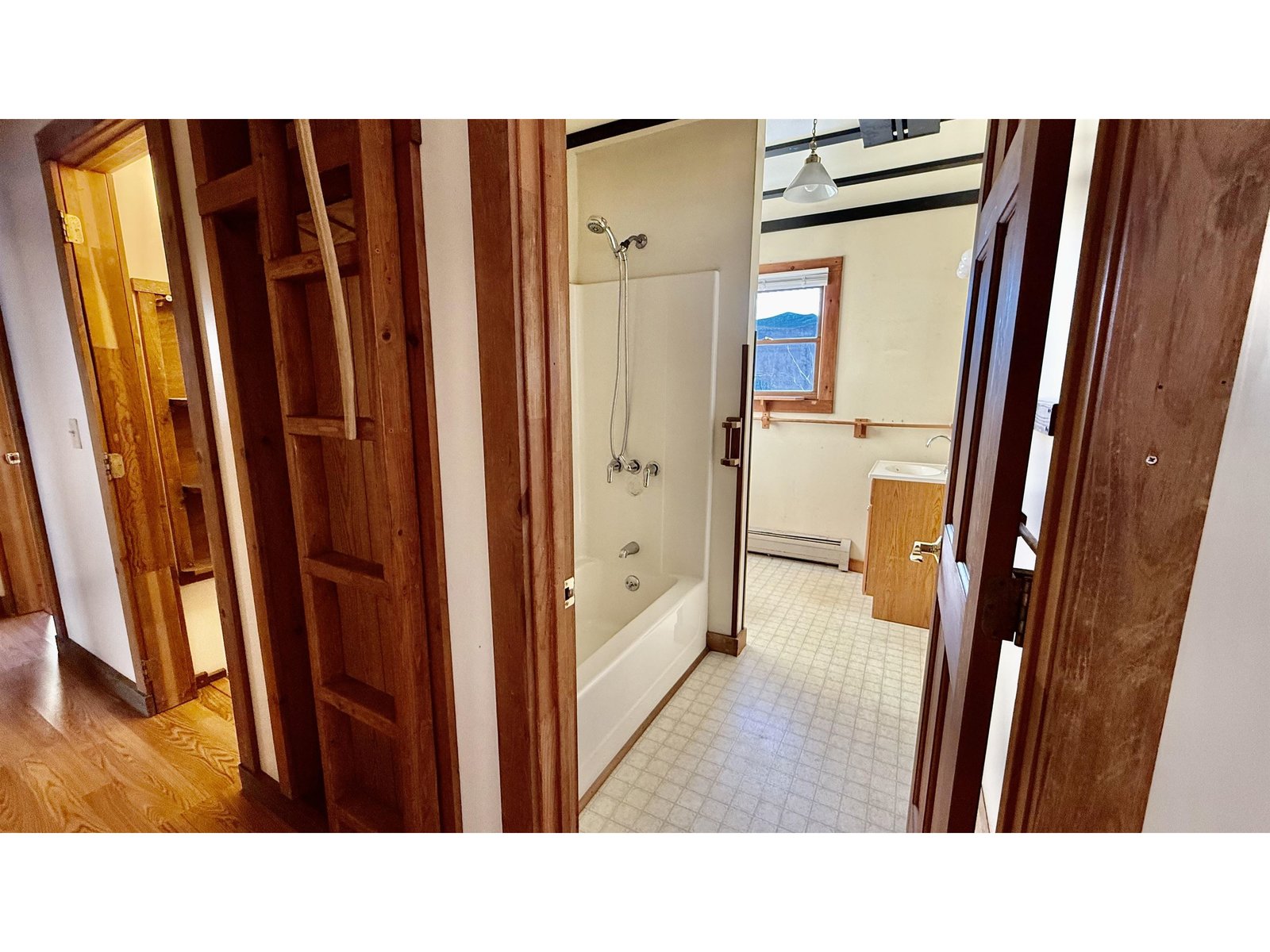 Full bath main floor