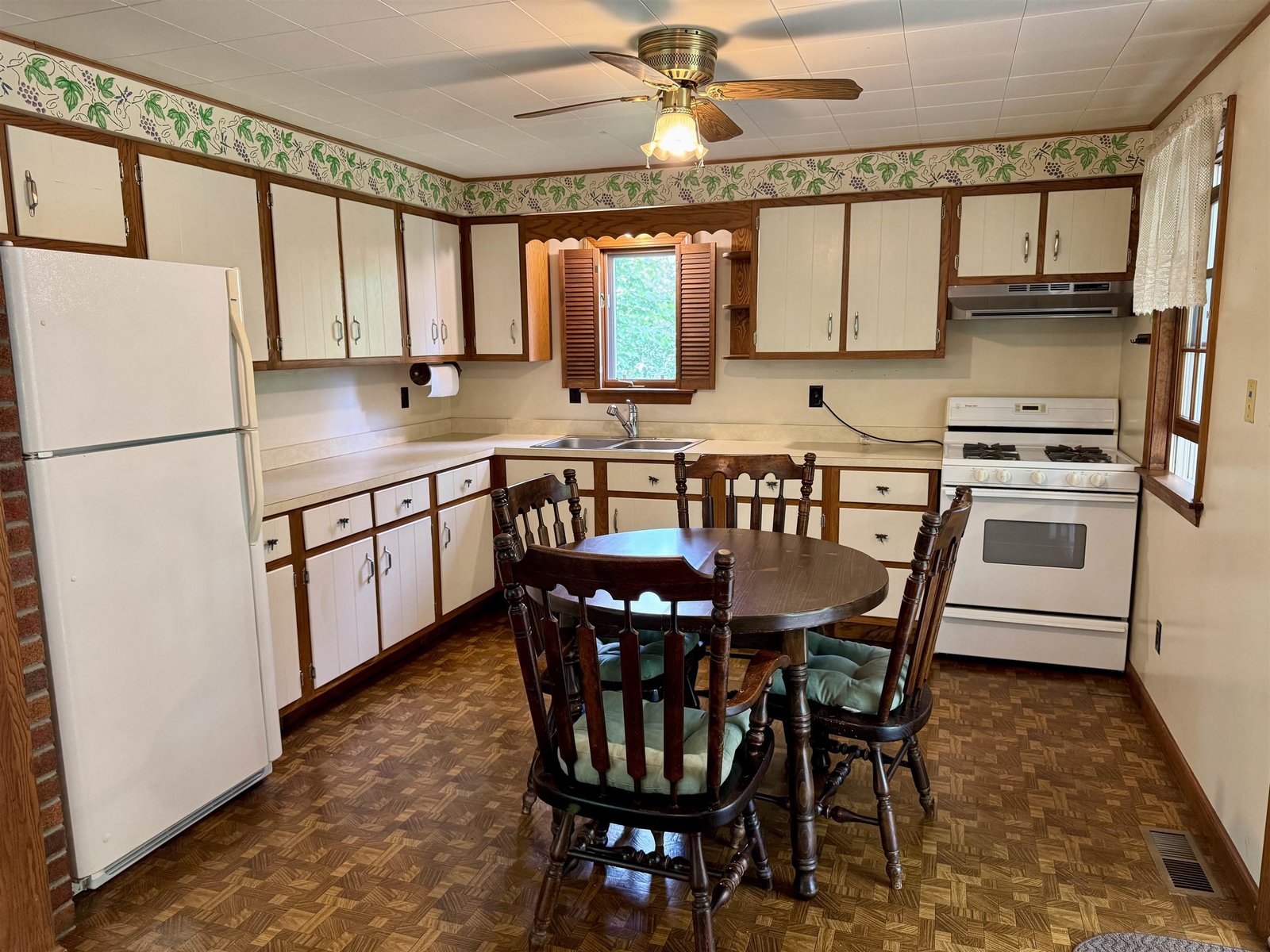 8062 Scotch Hollow Road
