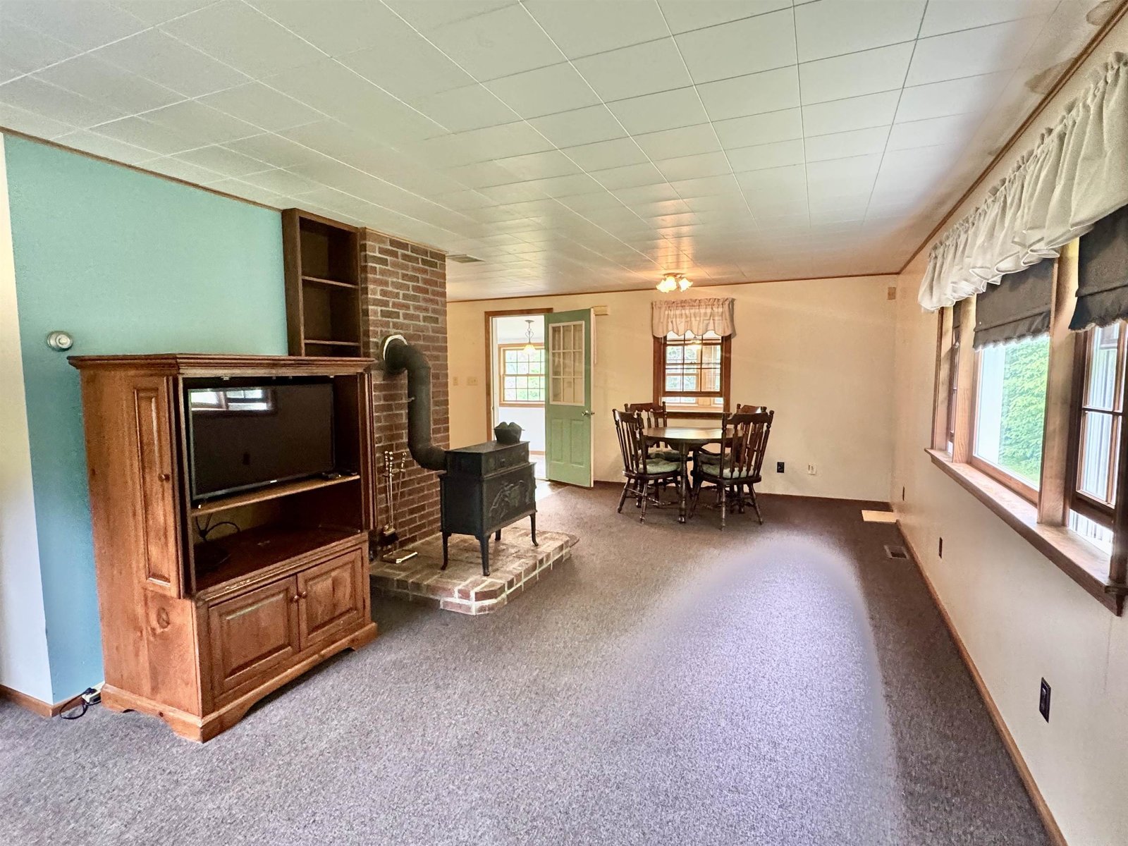 8062 Scotch Hollow Road