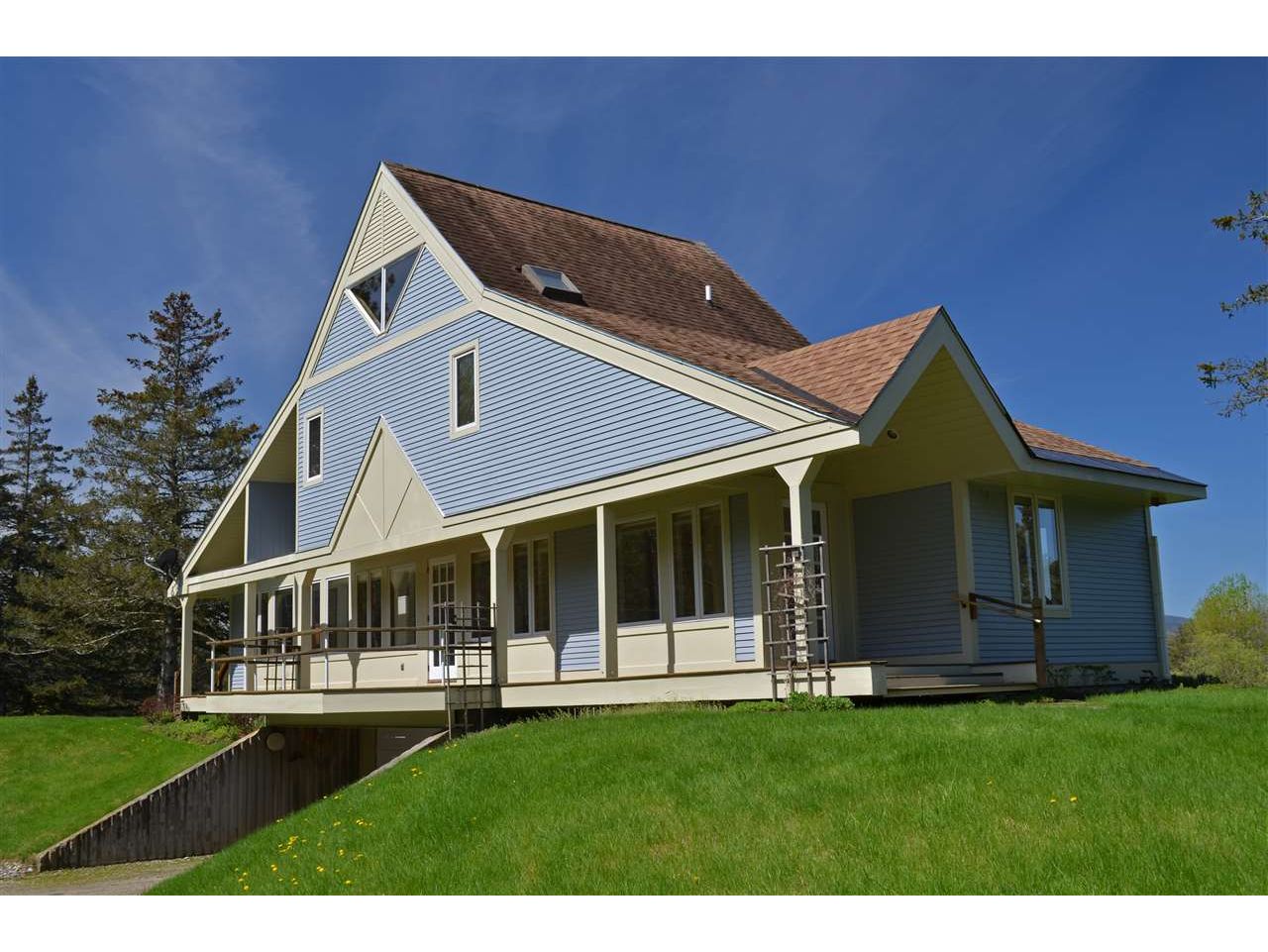 809 Pinnacle Road