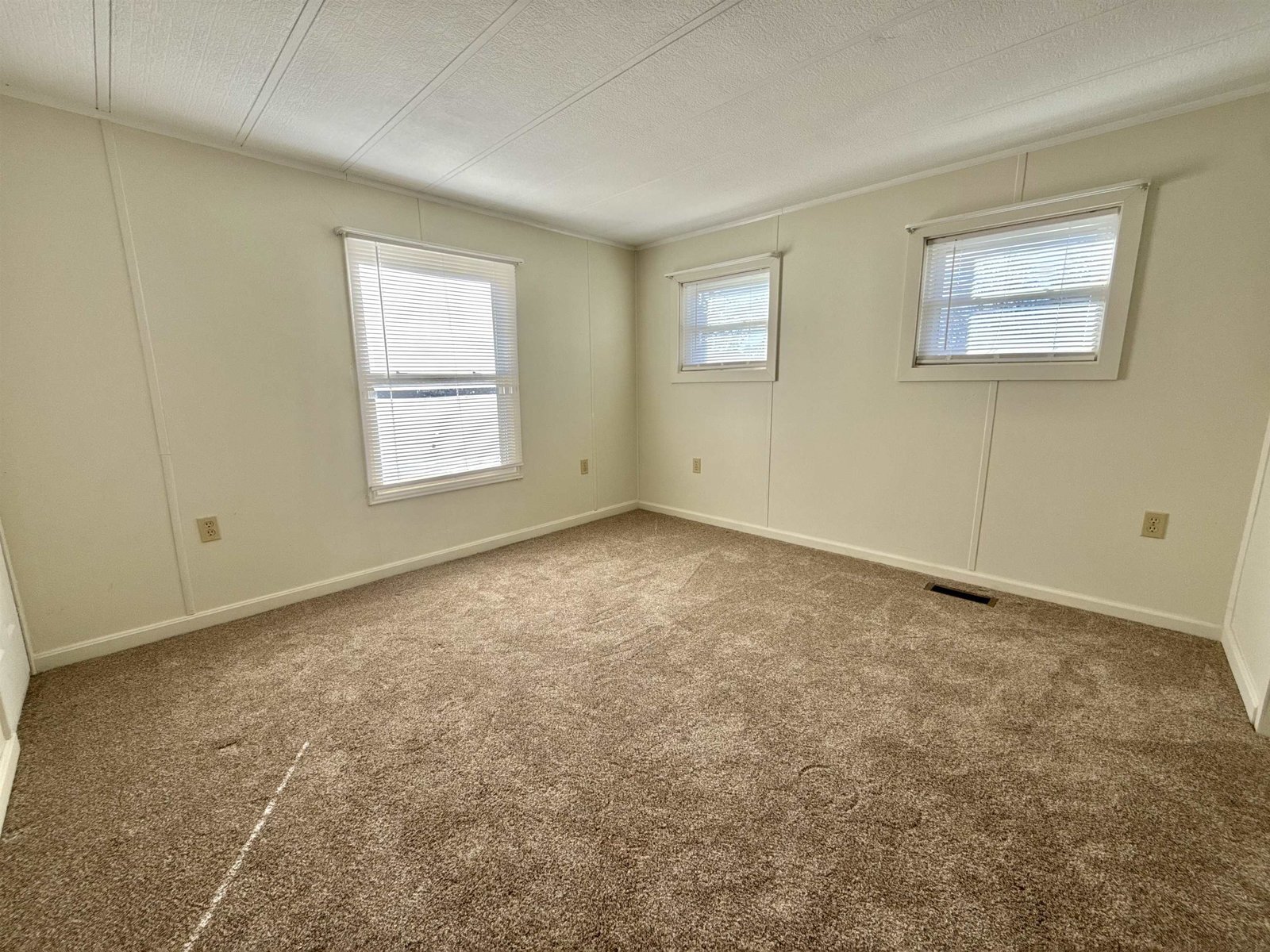 81 Crampton Road, Unit 33