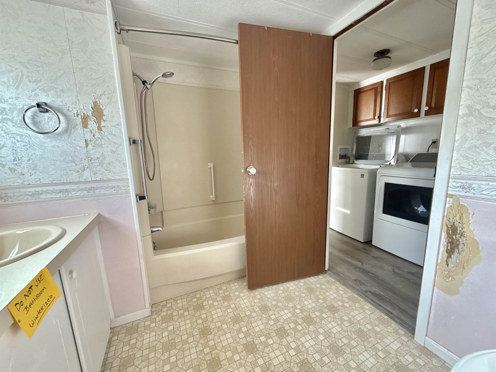 81 Crampton Road, Unit 33