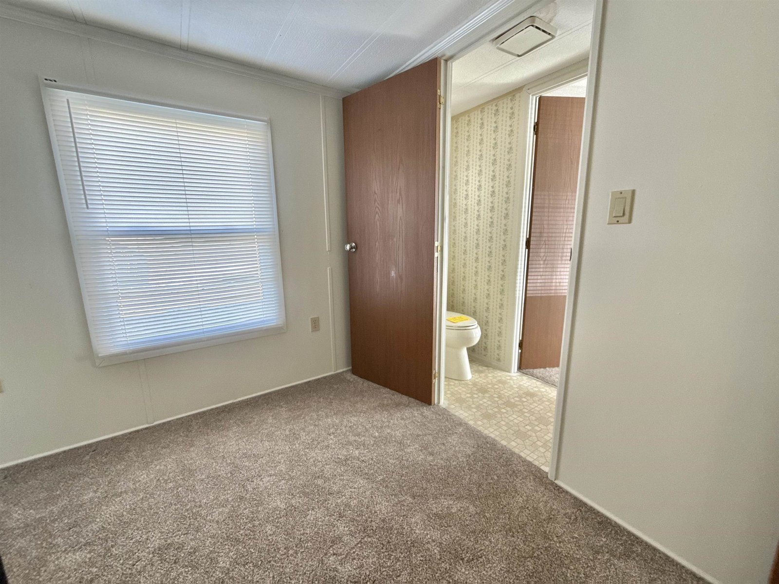 81 Crampton Road, Unit 33