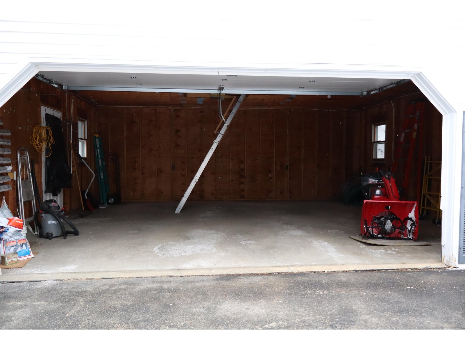 2 car garage