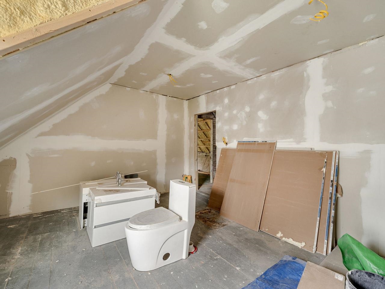 New toilets conveying!