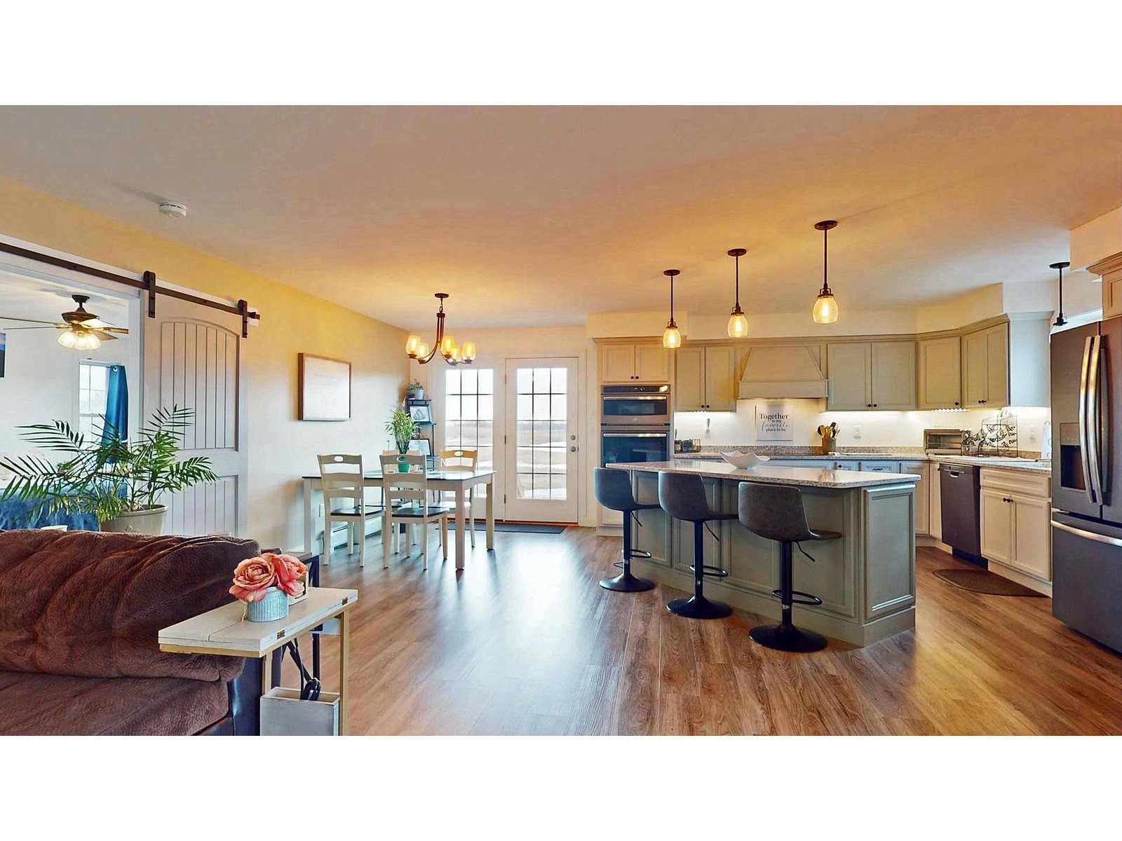 81 Firefly Lane